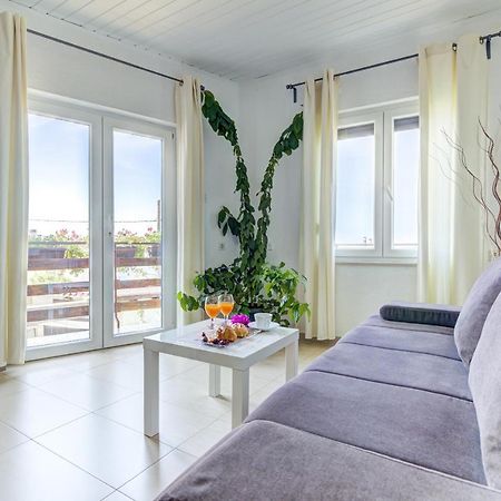 Miro Apartment เซนญ์ ภายนอก รูปภาพ