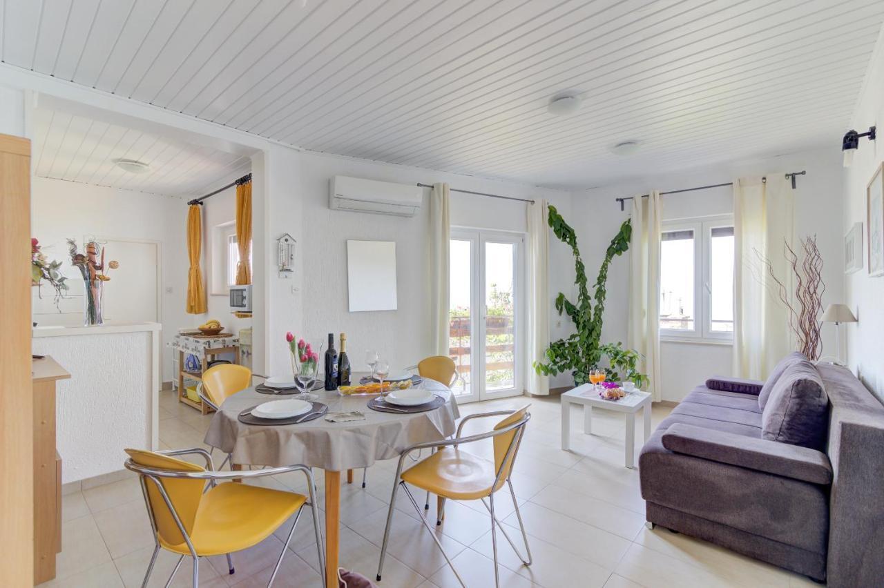 Miro Apartment เซนญ์ ภายนอก รูปภาพ