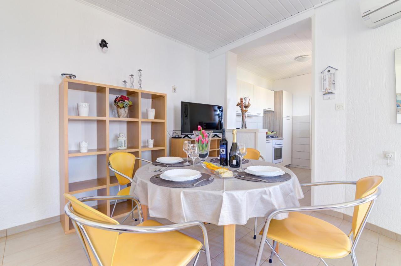 Miro Apartment เซนญ์ ภายนอก รูปภาพ